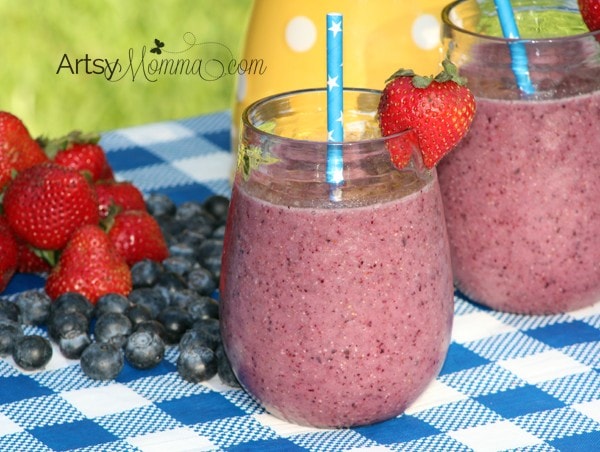 Bananberry Chia Smoothie Recipe - Healthy!