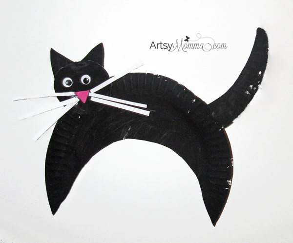 Make a Paper Plate Black Cat Craft for Halloween!