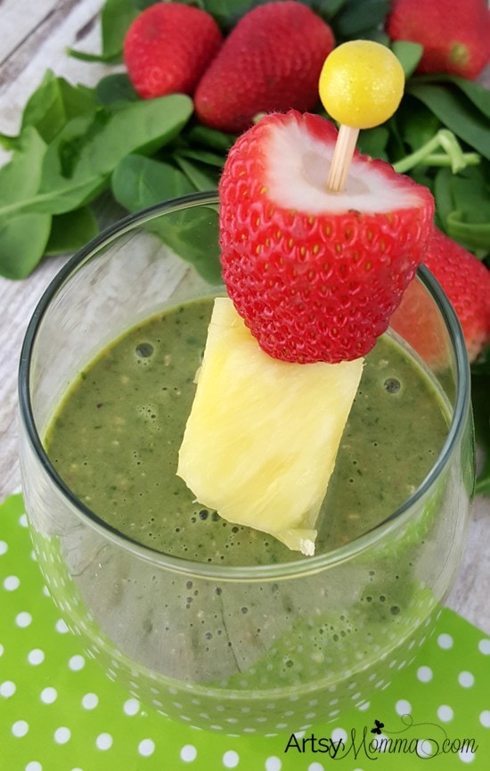 Delicious Green Smoothie Recipe Using Spinach & Fruit