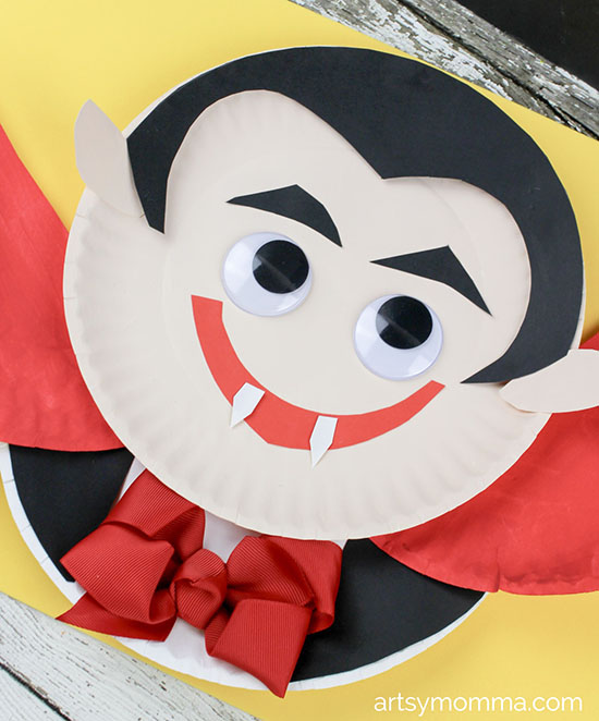 How to make the Cutest Ever Vampire Craft using a paper plate