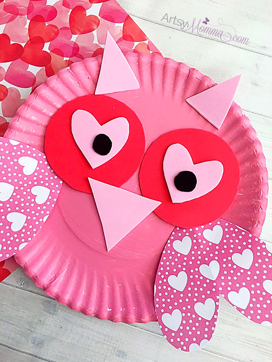 Charming Paper Plate Valentine’s Day Owl Craft Using Hearts
