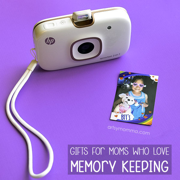Gift Ideas for the Mom Who Loves Preserving Memories