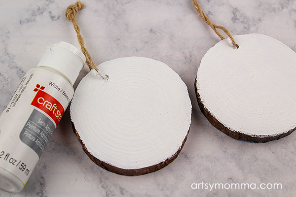 Painted Wood Slice Ornaments - use white to make cute snowmen!